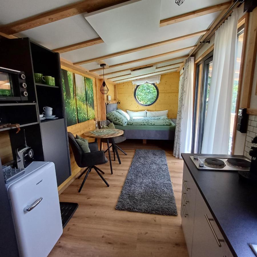 ホテル Tiny House Am Steinergut ラートシュタット エクステリア 写真